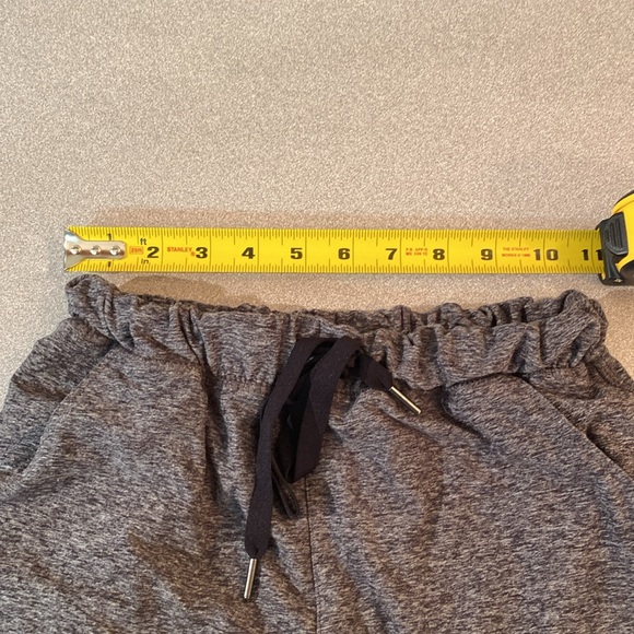 Scorpio Sol - women’s cropped sweatpants. Size XS - Picture 6 of 9